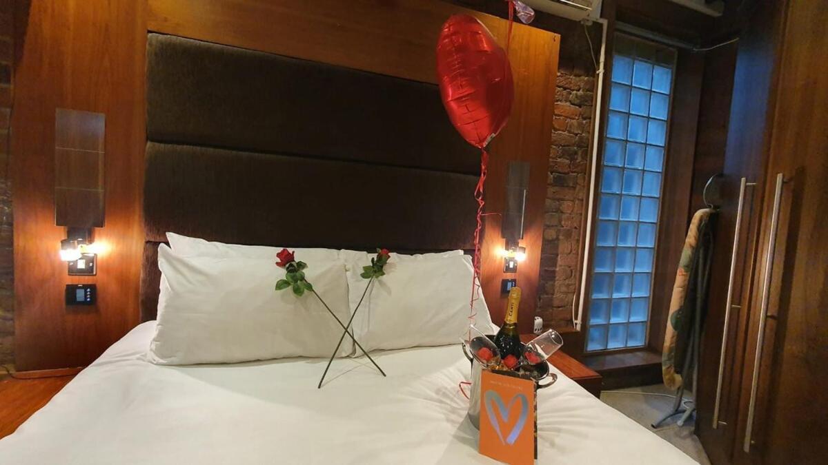 Apartment Infinity Partypadsliverpool Hen And Stag Welcome *